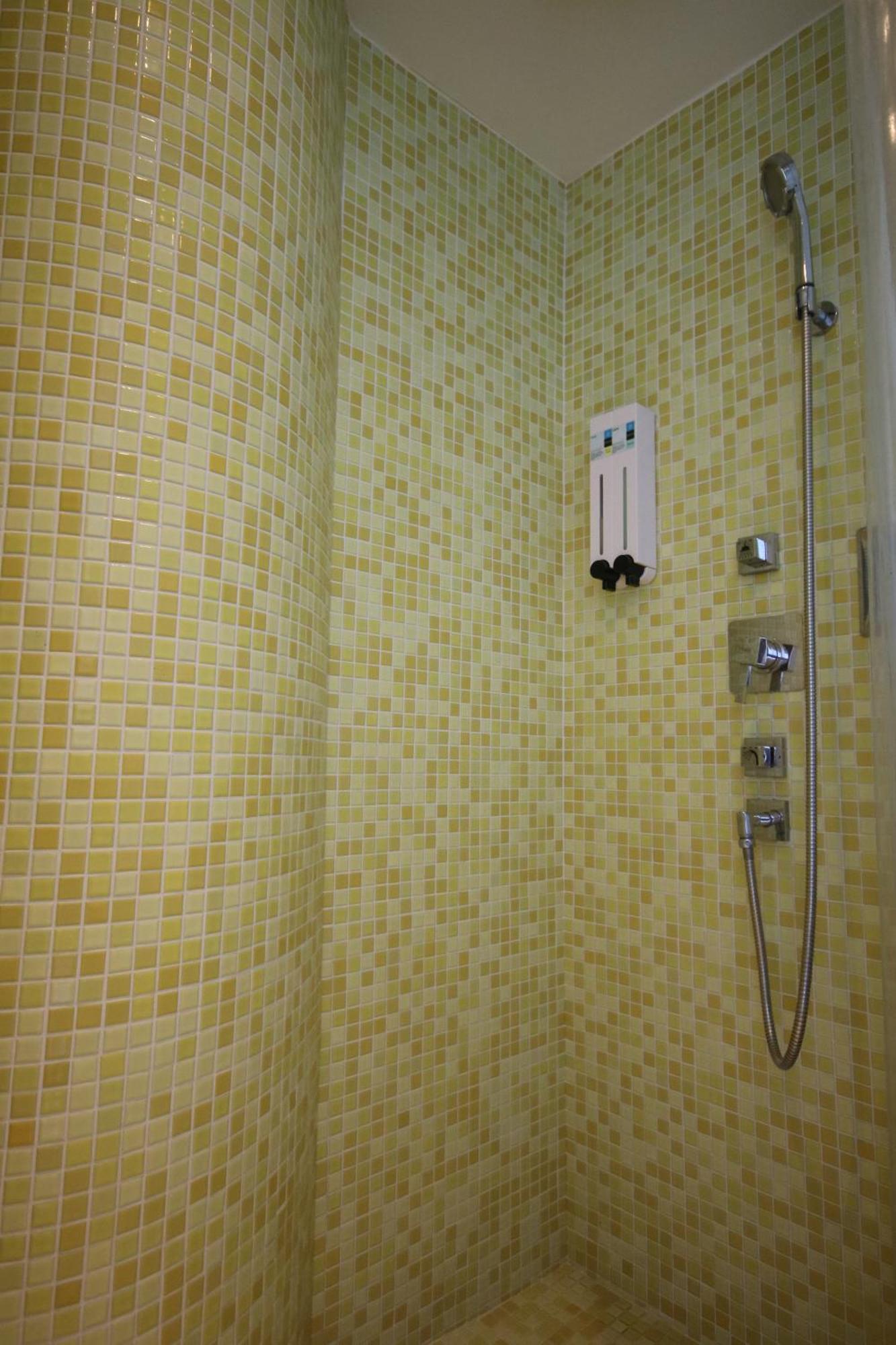 Hotel Papa Whale-Kaohsiung Formosa Boulevard Экстерьер фото