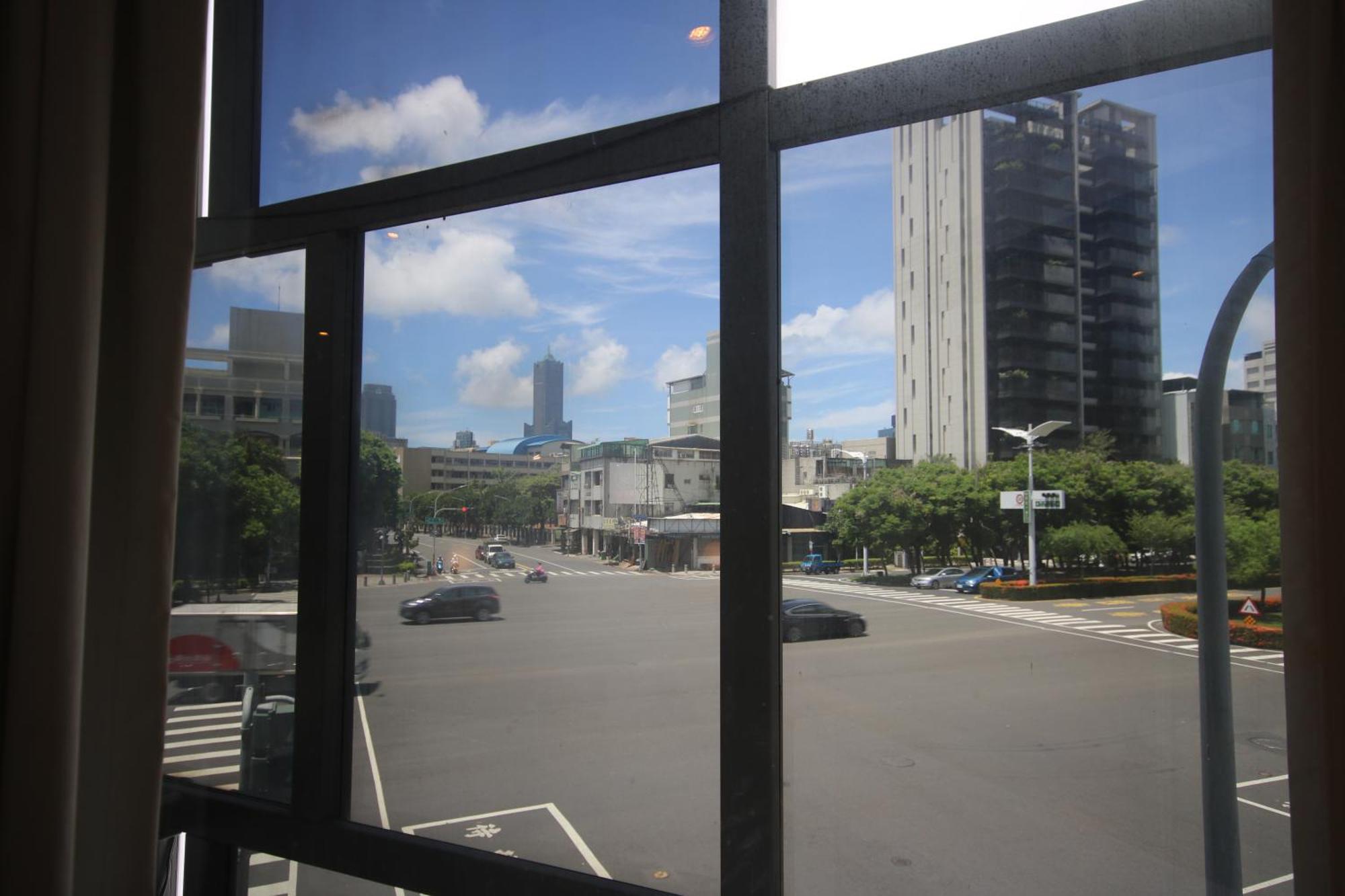 Hotel Papa Whale-Kaohsiung Formosa Boulevard Экстерьер фото