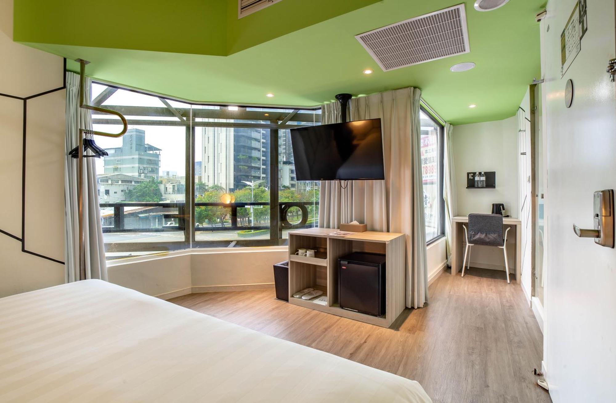 Hotel Papa Whale-Kaohsiung Formosa Boulevard Экстерьер фото