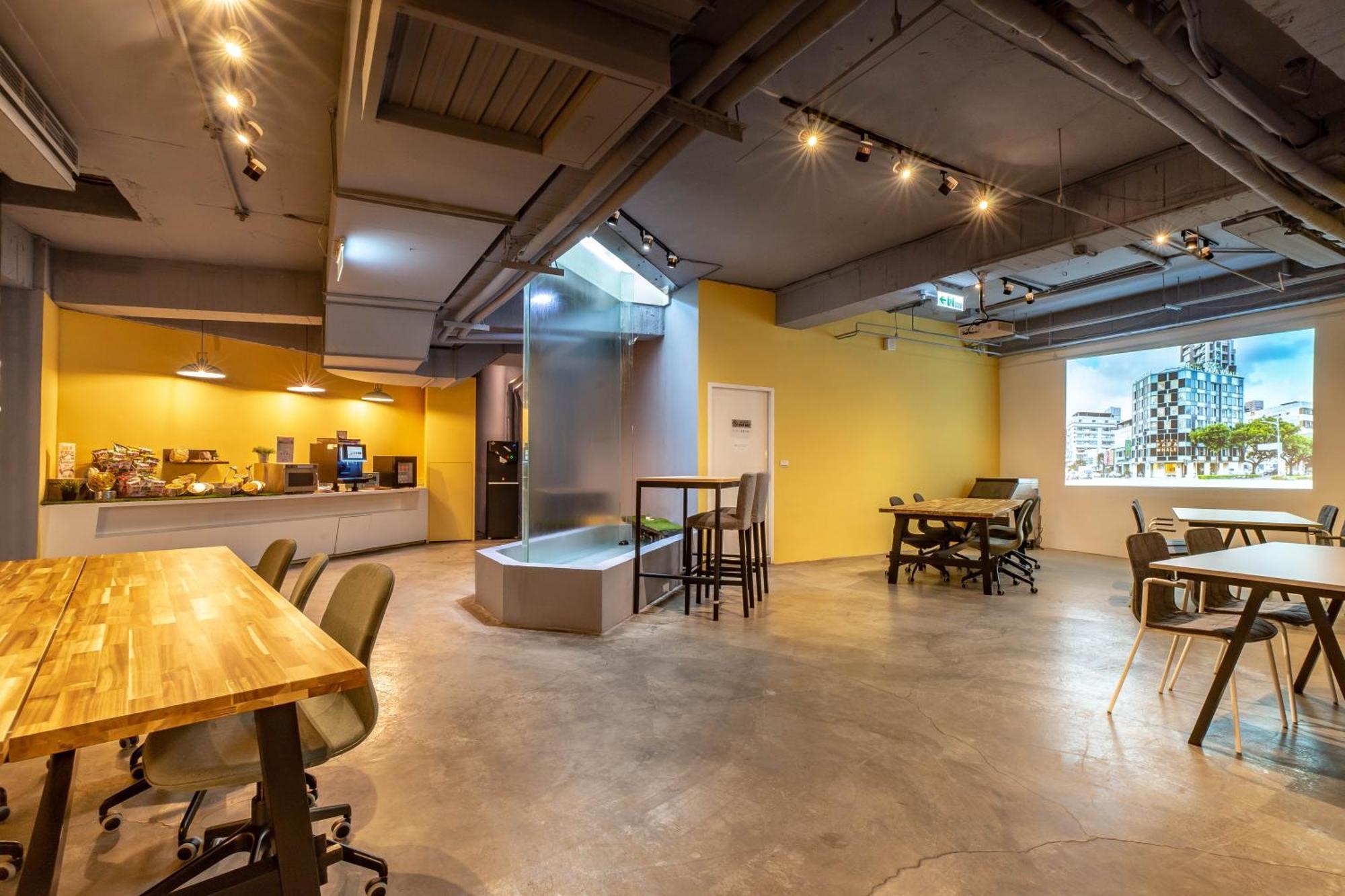 Hotel Papa Whale-Kaohsiung Formosa Boulevard Экстерьер фото