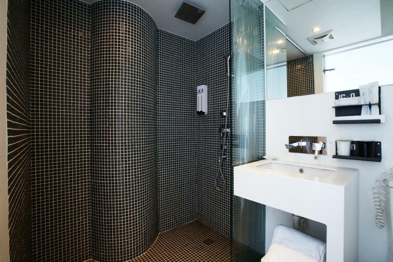 Hotel Papa Whale-Kaohsiung Formosa Boulevard Экстерьер фото
